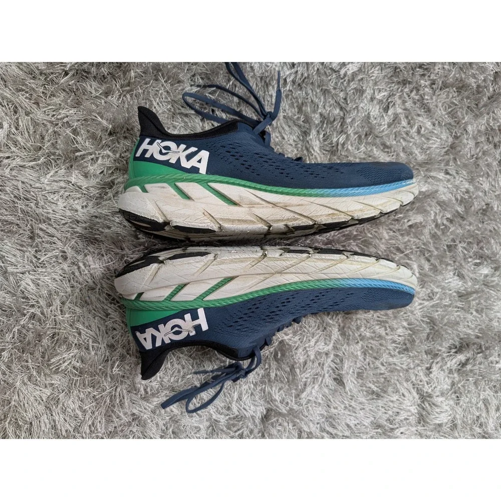 Hoka One One hoka one